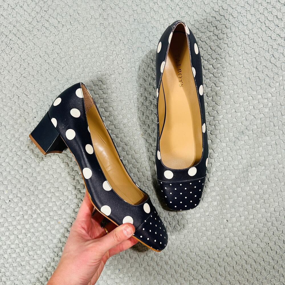 ADORABLE TALBOTS ROUND TOE NAVY/WHITE POLKA DOT CHUNKY KITTEN BLOCK HEEL 10.5